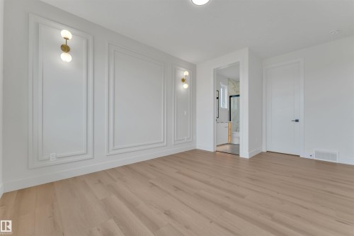 2408 1 Ave Sw, Edmonton, AB - Indoor Photo Showing Other Room