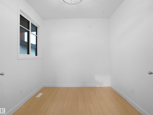 239 166 Avenue, Edmonton, AB - Indoor Photo Showing Other Room