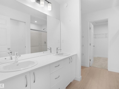 239 166 Avenue, Edmonton, AB - Indoor Photo Showing Bathroom