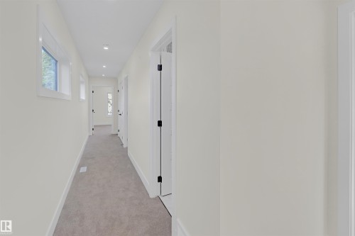 7936 91 Avenue, Edmonton, AB - Indoor Photo Showing Other Room