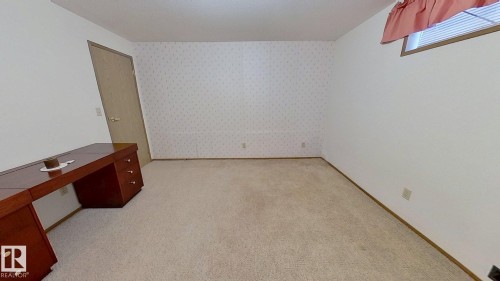 3924 56A Street Close, Camrose, AB - Indoor Photo Showing Other Room