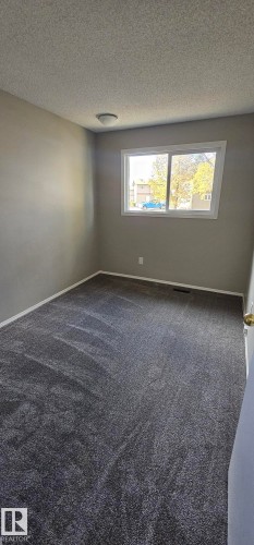 17049 100 Street, Edmonton, AB - Indoor Photo Showing Other Room