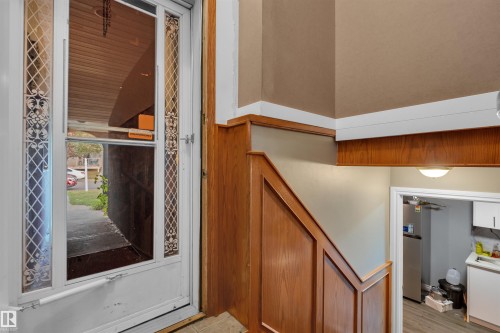 2512 42 Street, Edmonton, AB - Indoor Photo Showing Other Room