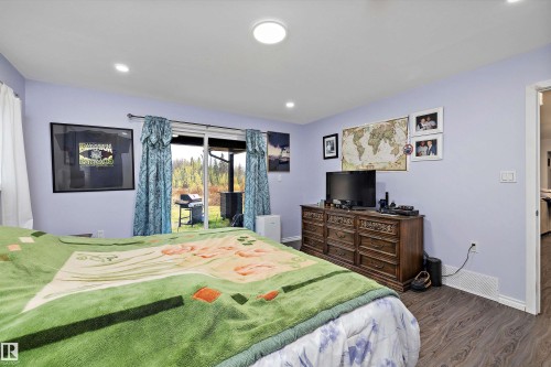 4129 Twp Road 540, Rural Lac Ste. Anne County, AB - Indoor Photo Showing Bedroom