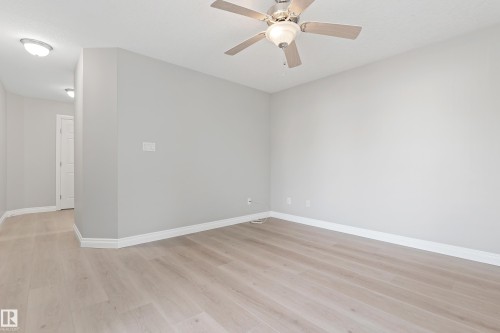 15216 49 Street, Edmonton, AB - Indoor Photo Showing Other Room