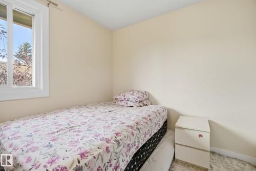 692 Abbottsfield Road, Edmonton, AB - Indoor Photo Showing Bedroom