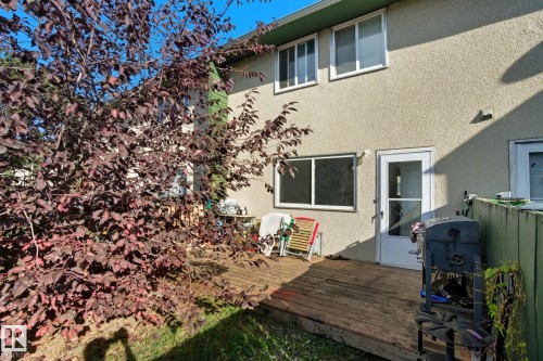 692 Abbottsfield Road, Edmonton, AB - Outdoor