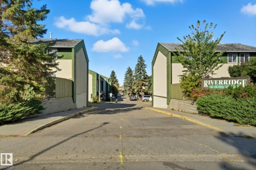 692 Abbottsfield Road, Edmonton, AB - Outdoor