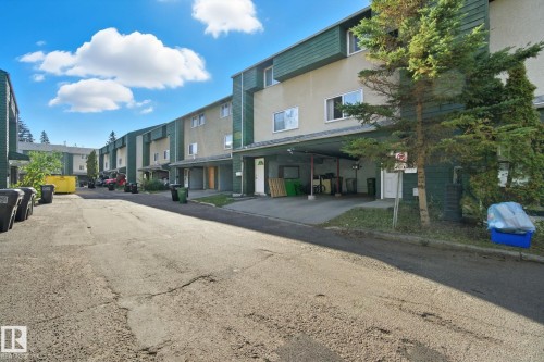 692 Abbottsfield Road, Edmonton, AB - Outdoor