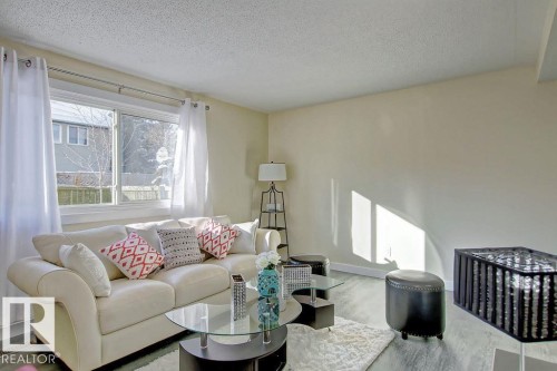 692 ABBOTTSFIELD Road  Edmonton, AB T5W 4R4