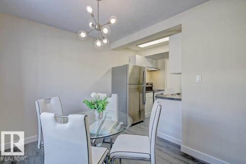 692 Abbottsfield Road, Edmonton, AB - Indoor Photo Showing Dining Room
