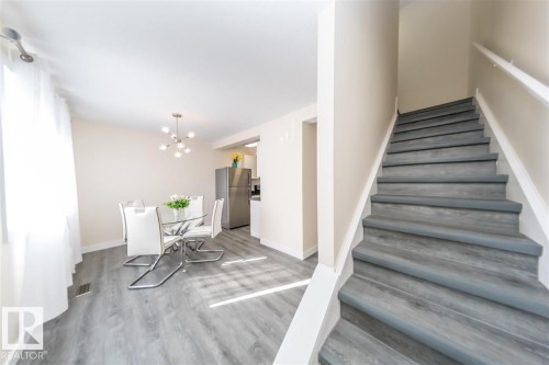 692 Abbottsfield Road, Edmonton, AB - Indoor Photo Showing Other Room