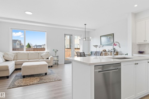 2631 Donaghey Crescent, Edmonton, AB - Indoor