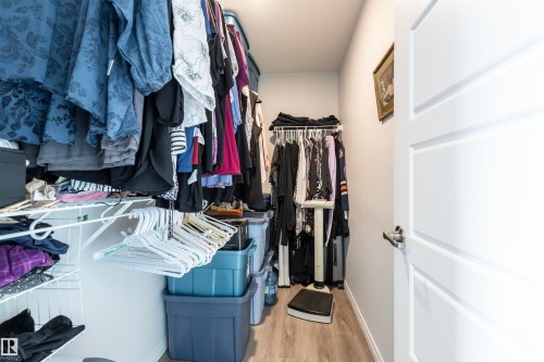 2631 Donaghey Crescent, Edmonton, AB - Indoor With Storage