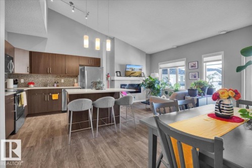 77 2905 141 Street, Edmonton, AB - Indoor