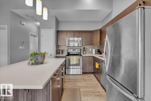 77 2905 141 Street, Edmonton, AB - Indoor Photo Showing Kitchen With Stainless Steel Kitchen