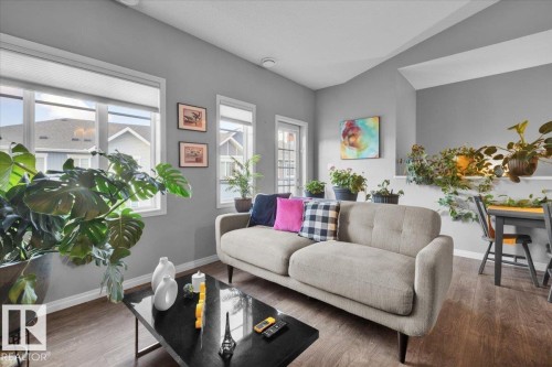 77 2905 141 Street, Edmonton, AB - Indoor Photo Showing Living Room