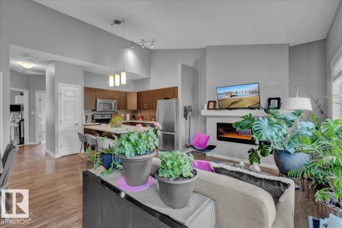 77 2905 141 Street, Edmonton, AB - Indoor