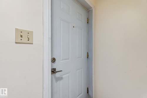 181 Lancaster Terrace, Edmonton, AB -  Photo Showing Other Room