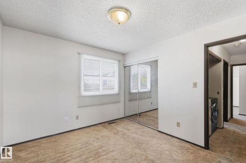 181 Lancaster Terrace, Edmonton, AB - Indoor Photo Showing Other Room
