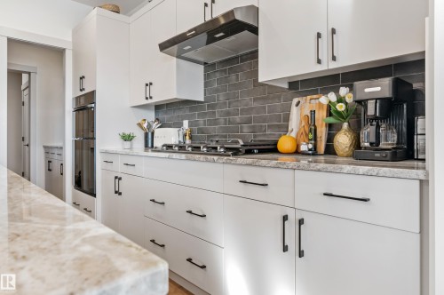 57 Savoy Crescent, Sherwood Park, AB - Indoor Photo Showing Kitchen With Upgraded Kitchen