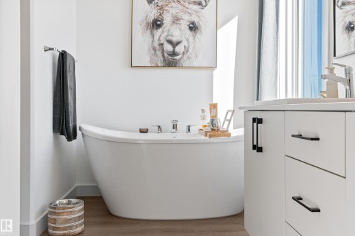 57 Savoy Crescent, Sherwood Park, AB - Indoor Photo Showing Bathroom