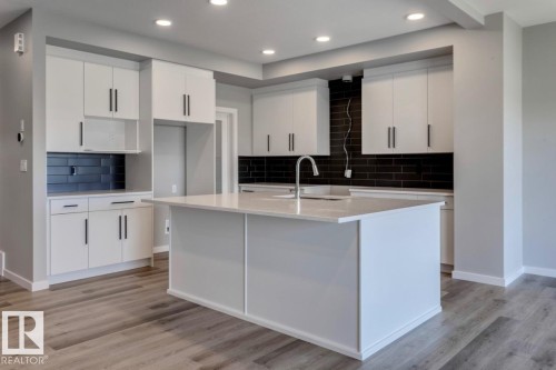 40 Gambel Loop, Spruce Grove, AB - Indoor Photo Showing Kitchen