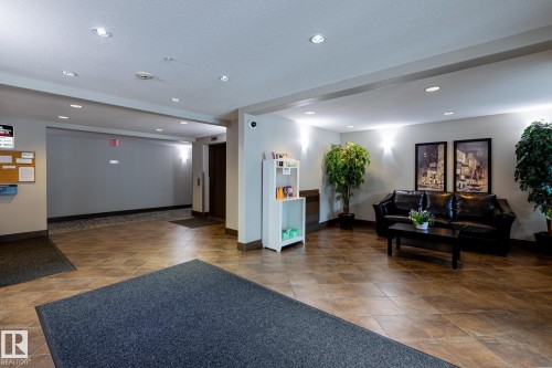 313 11615 Ellerslie Road, Edmonton, AB - Indoor Photo Showing Other Room