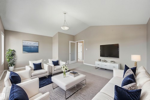 3552 Claxton Crescent, Edmonton, AB - Indoor Photo Showing Living Room