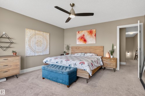 1772 33B Street Nw, Edmonton, AB - Indoor Photo Showing Bedroom