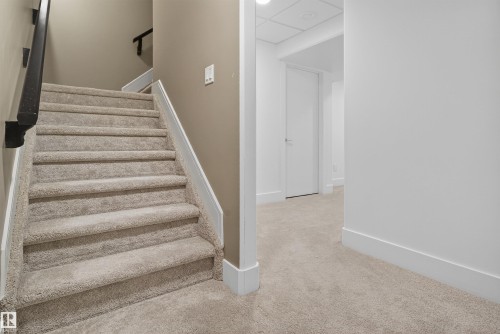 1772 33B Street Nw, Edmonton, AB - Indoor Photo Showing Other Room