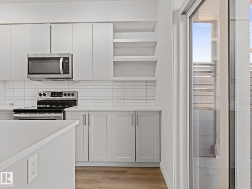35 100 Jensen Lakes Boulevard, St. Albert, AB - Indoor Photo Showing Kitchen