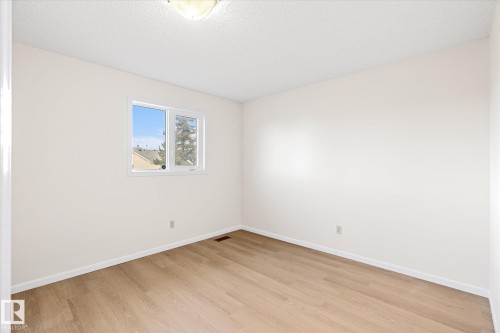 4632 126 Avenue, Edmonton, AB - Indoor Photo Showing Other Room