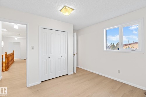 4632 126 Avenue, Edmonton, AB - Indoor