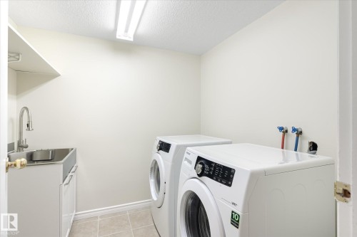 4632 126 Avenue, Edmonton, AB - Indoor Photo Showing Laundry Room