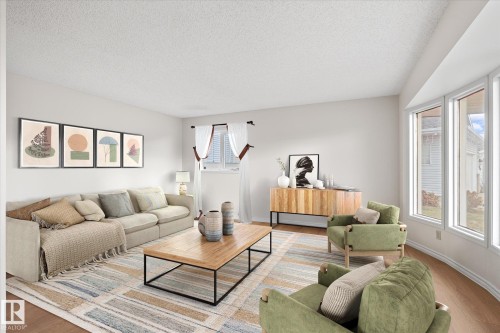 4632 126 Avenue, Edmonton, AB - Indoor Photo Showing Living Room