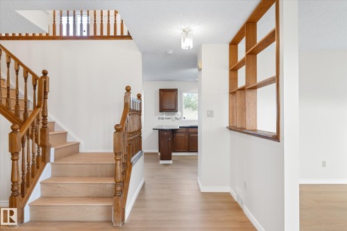 4632 126 Avenue, Edmonton, AB - Indoor Photo Showing Other Room