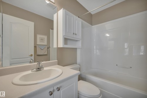 43 14428 Miller Boulevard, Edmonton, AB - Indoor Photo Showing Bathroom