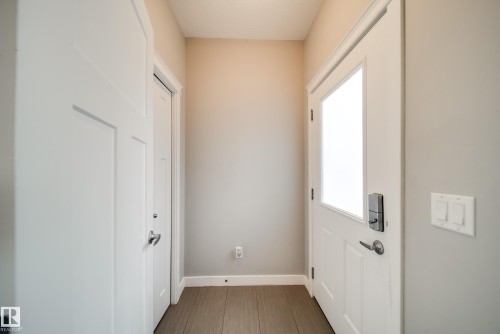 4047 Morrison Way, Edmonton, AB - Indoor Photo Showing Other Room