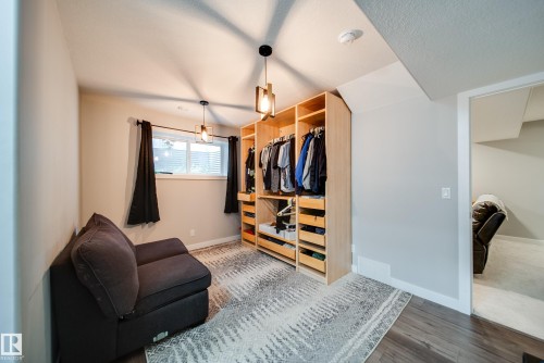 4047 Morrison Way, Edmonton, AB - Indoor