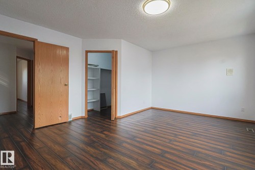 4631 43 Avenue, Edmonton, AB - Indoor Photo Showing Other Room