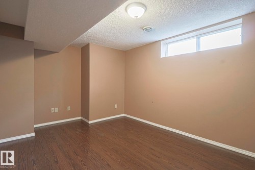 4631 43 Avenue, Edmonton, AB - Indoor Photo Showing Other Room