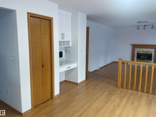 4631 43 Avenue, Edmonton, AB - Indoor With Fireplace