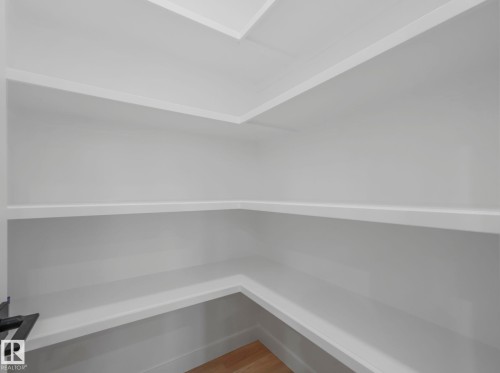 3325 Chickadee Drive, Edmonton, AB - Indoor