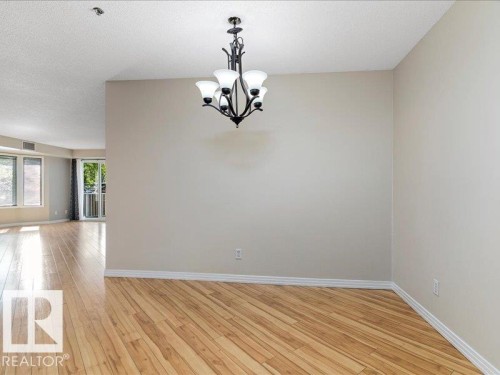 204 9640 105 Street, Edmonton, AB - Indoor Photo Showing Other Room