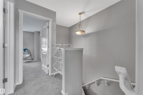 2004 32 Street, Edmonton, AB - Indoor