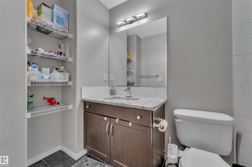 2004 32 Street, Edmonton, AB - Indoor Photo Showing Bathroom