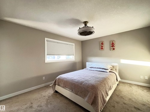 729 Berg Loop, Leduc, AB - Indoor Photo Showing Bedroom