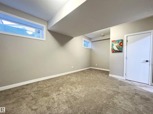 729 Berg Loop, Leduc, AB - Indoor