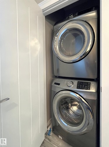 729 Berg Loop, Leduc, AB - Indoor Photo Showing Laundry Room
